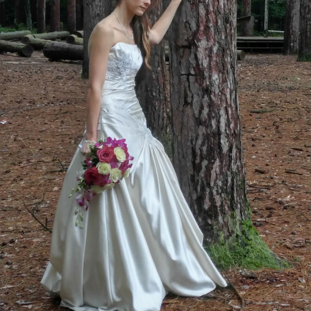 Wedding dress